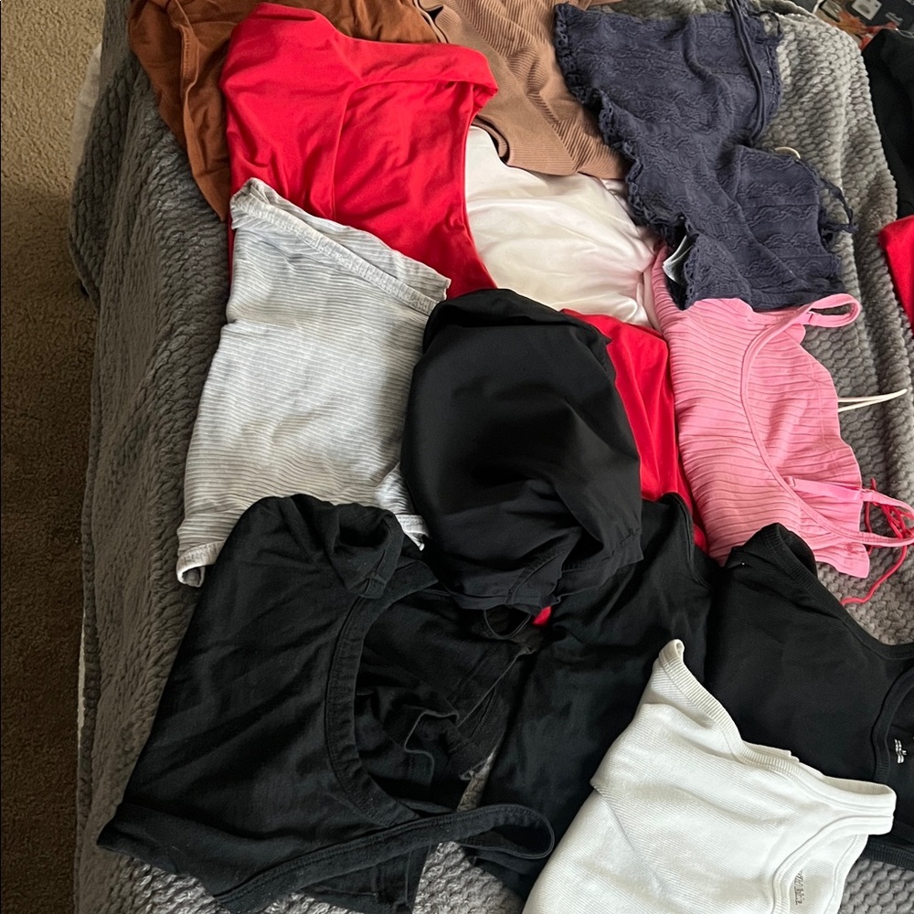 BIG BUNDLE OF SHEIN, EDIKTED, FOREVER 21, TARGET, AMAZON, OLD NAVY TANKS